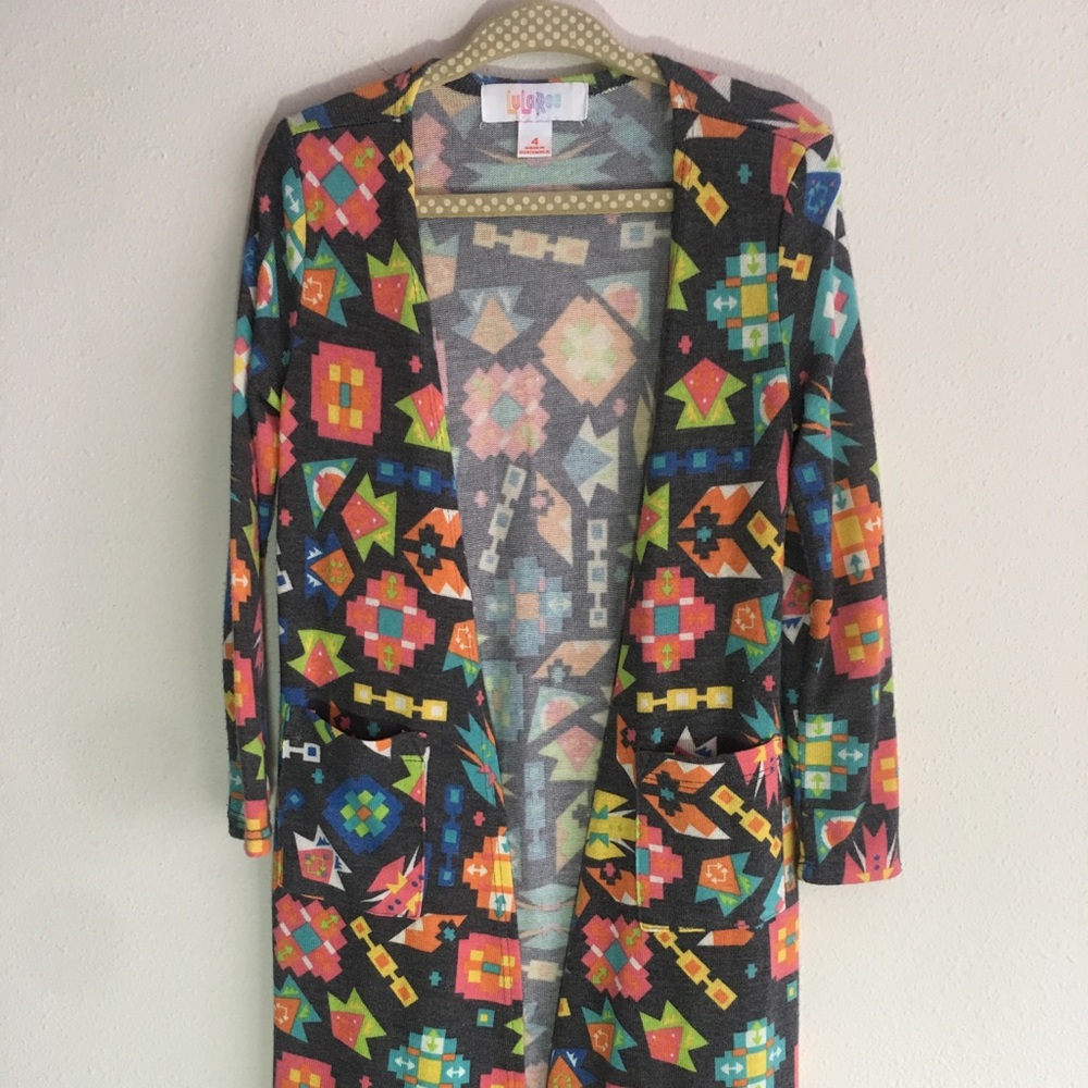 Lularoe Sariah size 4T